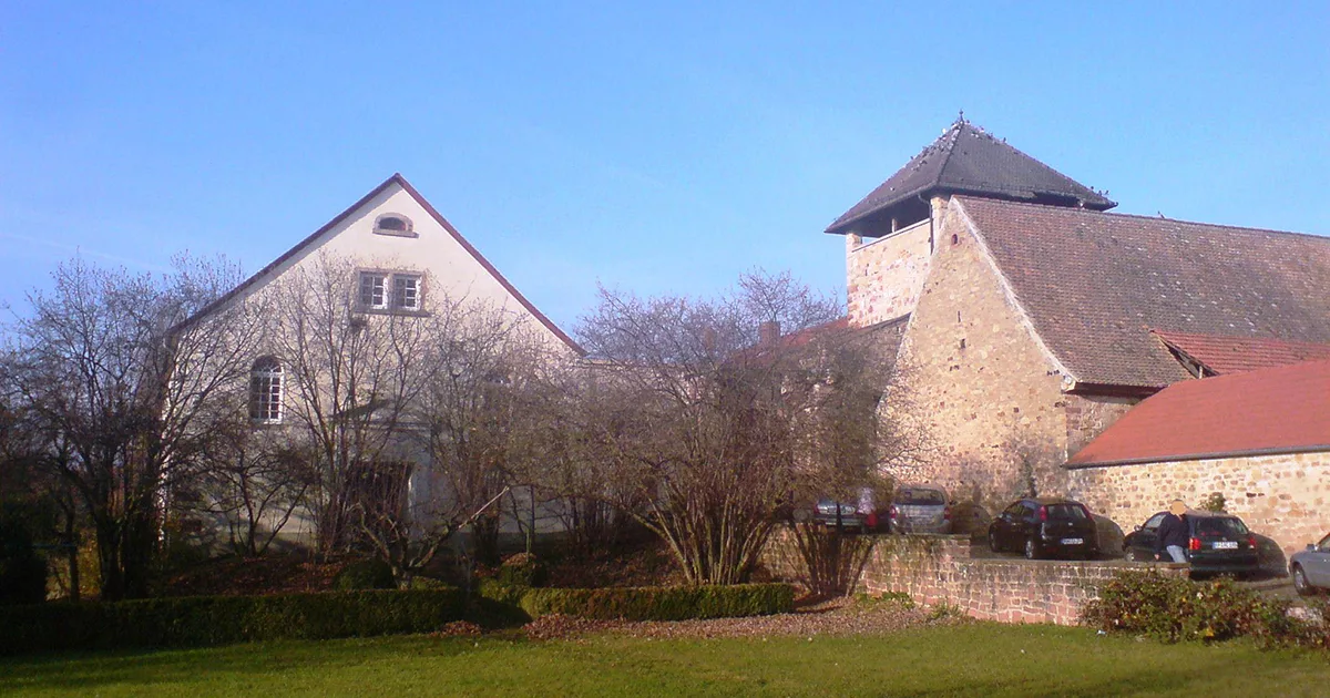 Sokkok, Mennonitenkirche Friedelsheim, CC BY-SA 3.0