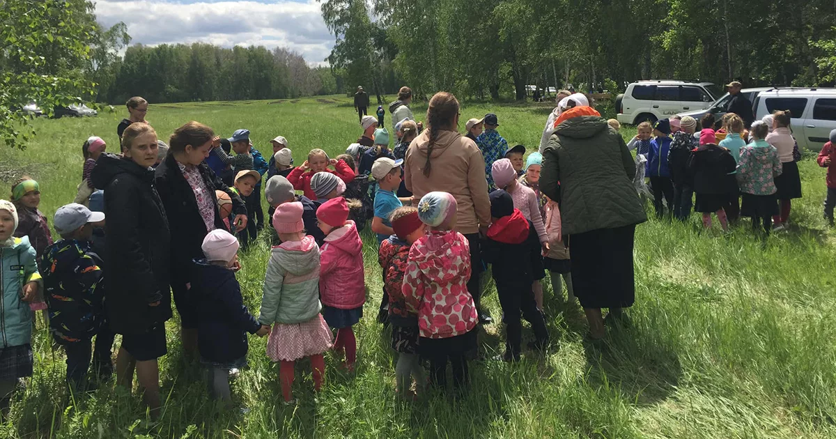 Pfingstveranstaltung mit Kindern. ©Katharina Liebert